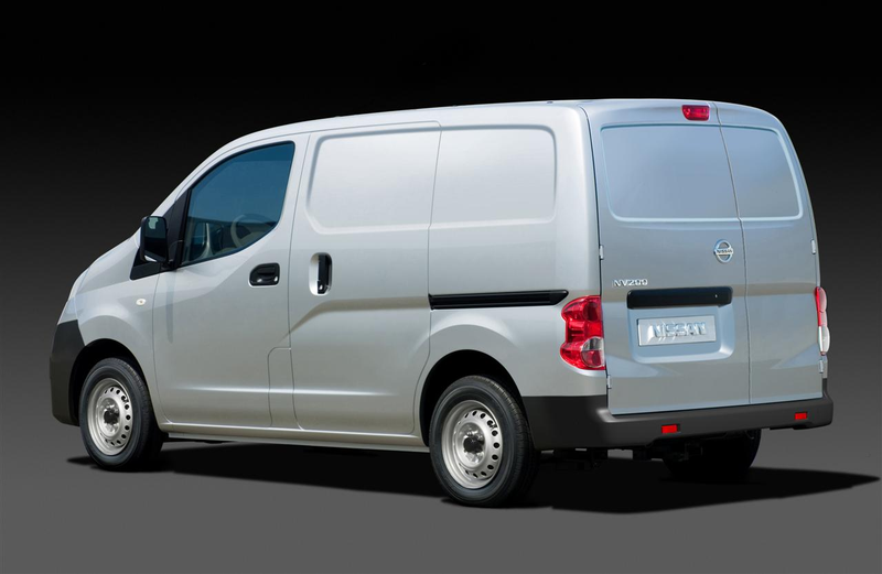 Illustration for article titled Nissan NV200: New Small Van Carries Cargo, People To Geneva
